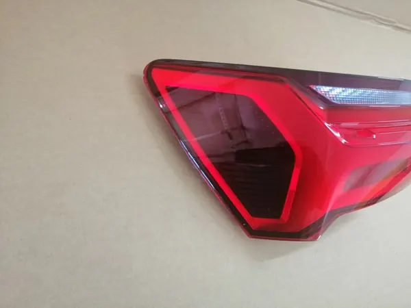 AUDI A6 4K5 C8 Lámpara Trasera Izquierda Sedán image 5