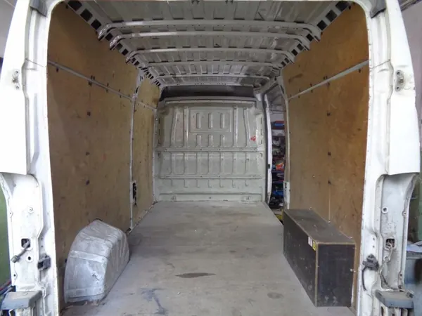 OEM ZABUDOWA OBICIE PAKI SKLEJKA BUS L3H2 2006- image 2