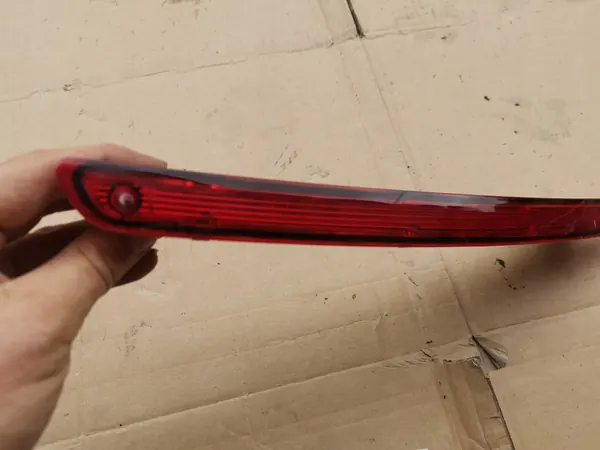 Kolmas Jarruvalo Skoda Octavia III Superb OE image 2