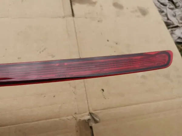 Kolmas Jarruvalo Skoda Octavia III Superb OE image 4