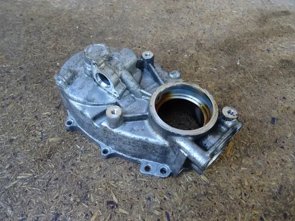 AUDI S3 8P GOLF VI 2.0 TFSI Täckning 06F103530T image 8