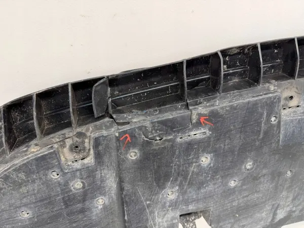 Opel Astra L Bumperafdekking OEM 9840237680 Gebruikt image 6