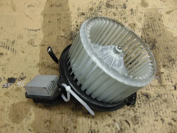 Ventilador Valeo Toyota Avensis T25 image 2