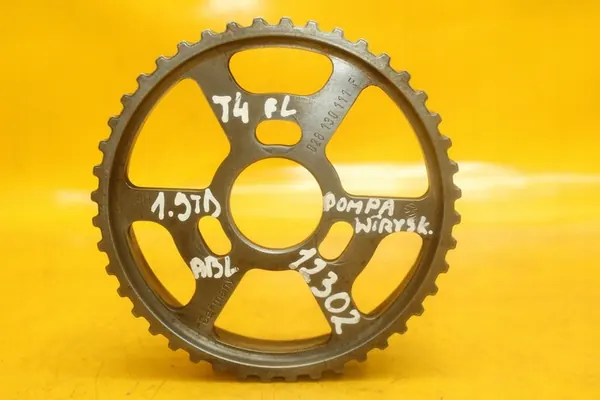 Kraftstoffpumpenrad VW Transporter T4 1.9 TDI ABL 028130111F image 2