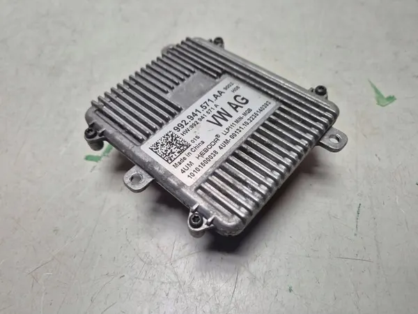 Conversor Módulo LED Farol Dianteiro VW Audi Skoda Superb III image 5