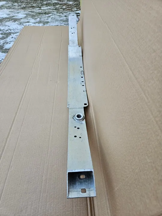 Rinforzo paraurti anteriore Mercedes E-Class Coupe 207 image 7