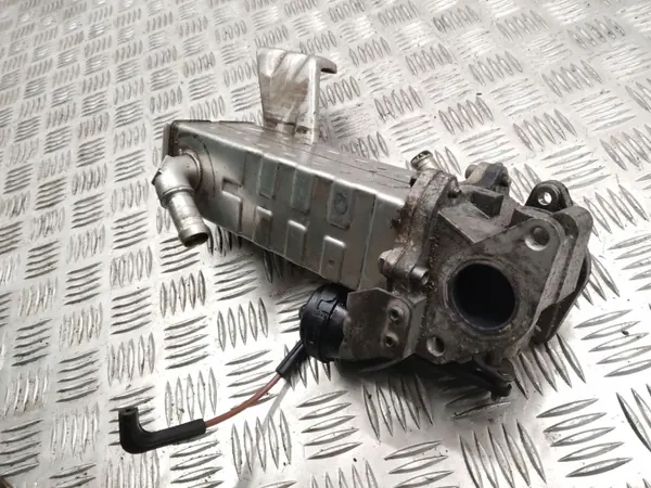 Refroidisseur EGR OEM A6711400570 pour SsangYong Korando 2.0D image 4