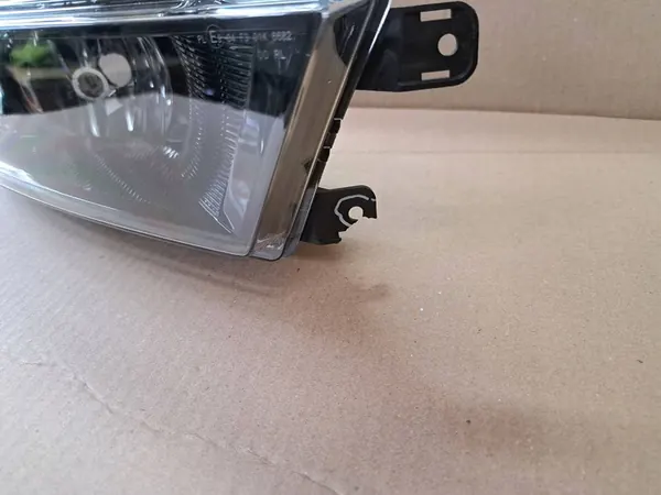 Lâmpada Halógena Direita SKODA RAPID 12-17 LED image 3