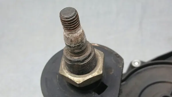 HECKSCHEIBENWISCHERMOTOR OE 770043775 RENAULT SCENIC I LIFT image 4