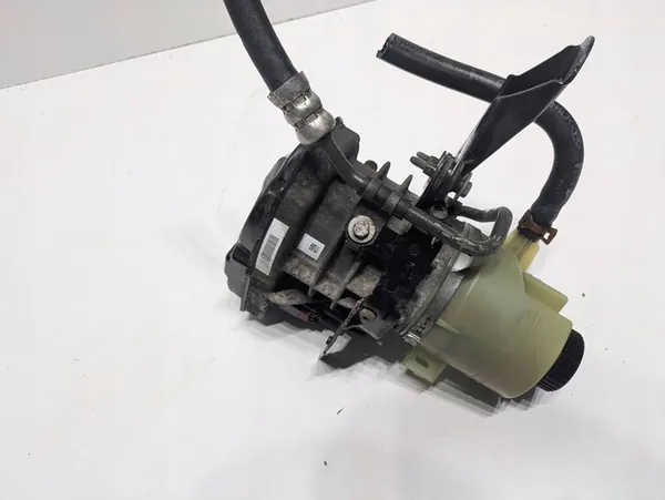 Bomba de dirección asistida Renault Trafic III A0047924A image 7