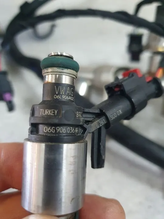 AUDI VW SKODA CUPRA 2.0 TSI Rampa Combustibile Completa 06G906036AF image 2