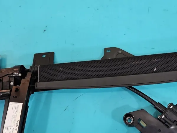 Rouleau Portière Arrière Gauche BMW 7 F01 OEM 9141405 image 4