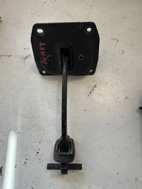 OEM 39809831880 Batente Porta Traseira para Vivaro 16-24 image 2