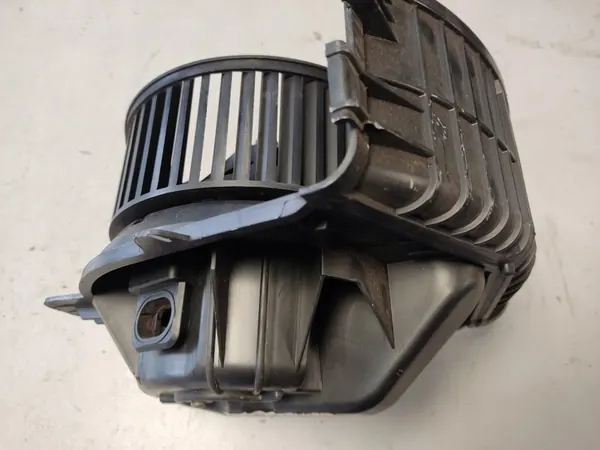 Ventilador Renault Scenic II Valeo 698816 image 4