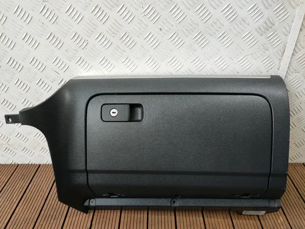 VW Scirocco III Passagerarhandskfack OEM 08-17 image 2