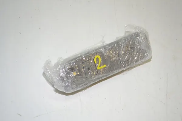 Plaquette de plafond arrière Chevrolet Suburban OEM 84398398 image 8