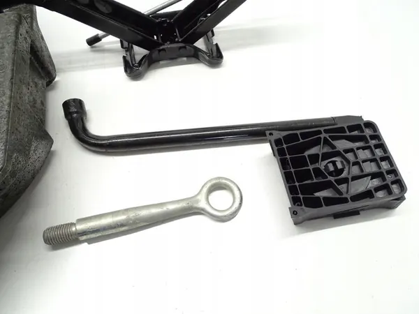 INSERT STYROPIAN ROUE LEVER JAGUAR XF X250 image 4