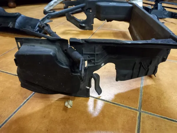 Reforço de para-choque dianteiro BMW E60 E61 image 3