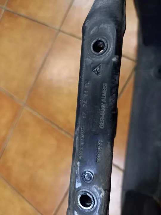 Reforço de para-choque dianteiro BMW E60 E61 image 4