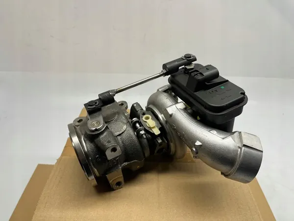 Turboaggregat SKODA OCTAVIA III SUPERB 1.4 TSI 04E145721P image 8