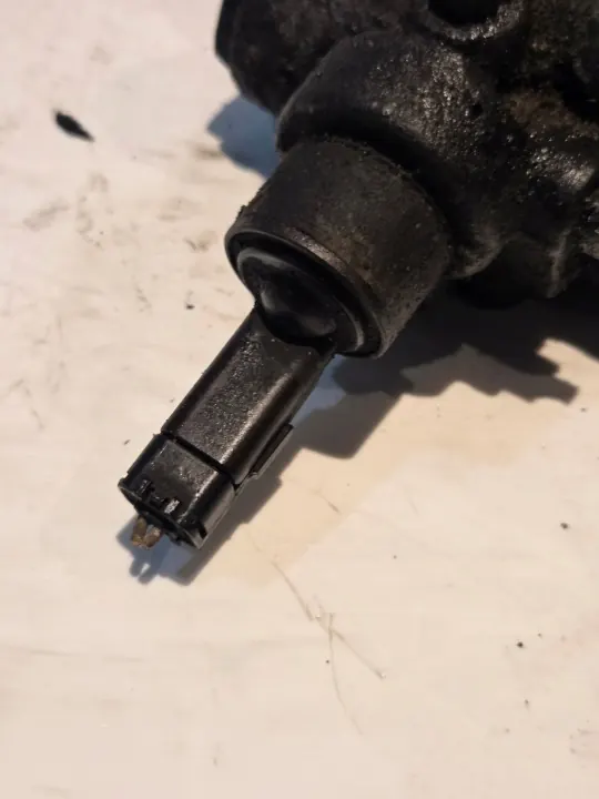 Citroen C5 04-08 OEM 04-08 EYTC Hydrofjädringskula image 3