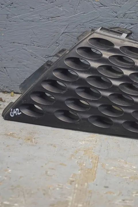 Griglia paraurti anteriore sinistra Nissan Juke F15 (OEM 620751KA6A) image 3