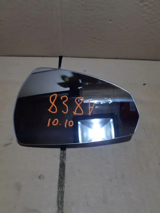 Audi A3 8V Oikean Peilin Lisäosa OEM 8V0857536E image 5