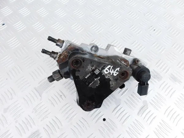 Brandstofinjectiepomp Mercedes Sprinter 906 2.2 CDI A6460700401 image 2