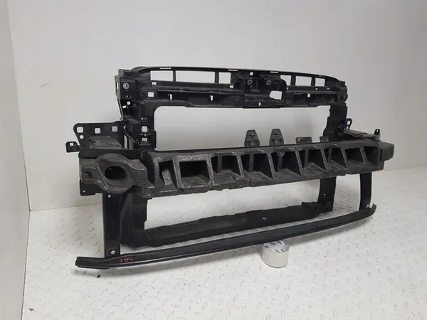 Viga de Para-choque Dianteiro Absorvedor VW Passat B8 14-23 image 4