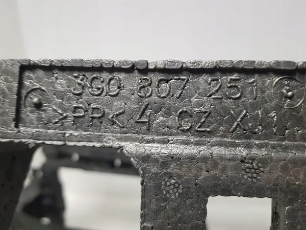 Viga de Para-choque Dianteiro Absorvedor VW Passat B8 14-23 image 7