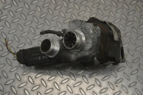 Turbo Porsche Cayenne 92A 037145873M image 4