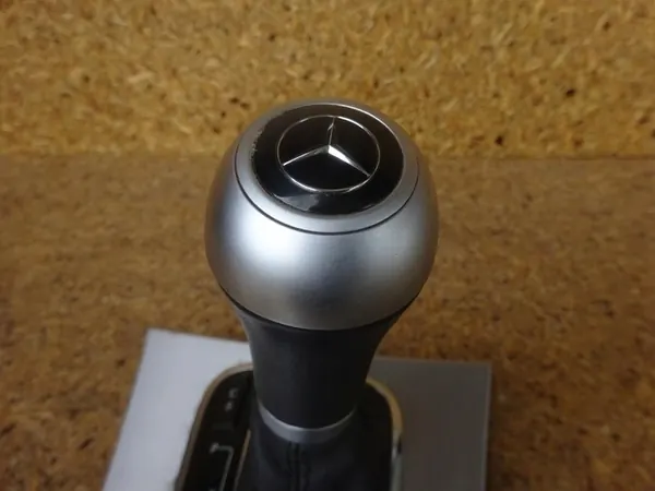 MERCEDES W203 CL203 CLC Automatic Gear Knob Set A2032672088 image 5