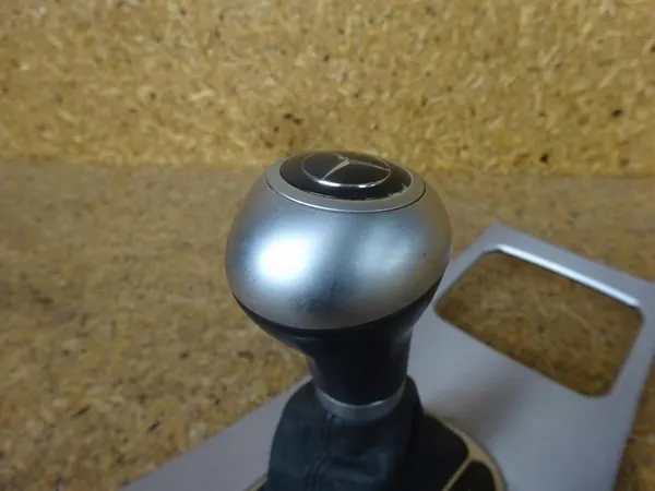 MERCEDES W203 CL203 CLC Automatic Gear Knob Set A2032672088 image 6