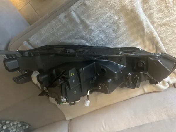 Conversor esquerdo Lexus UX OEM 89907-76190 image 5