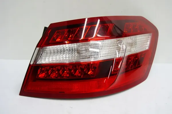 MERCEDES LAMP E KLASSE 212 W212 SEDAN A2129066701 image 2