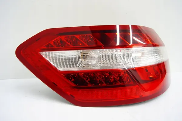 MERCEDES LAMP E KLASSE 212 W212 SEDAN A2129066701 image 8