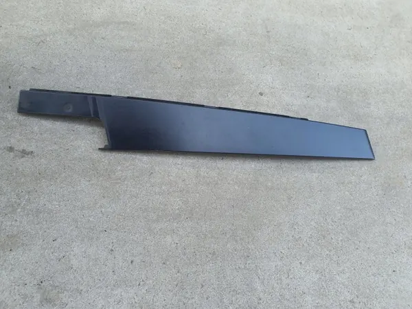 Audi A4 B8 Avant linker voorpilaarafdekking OEM 8K0837901N image 3