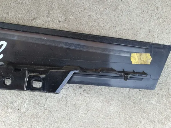 Audi A4 B8 Avant linker voorpilaarafdekking OEM 8K0837901N image 7
