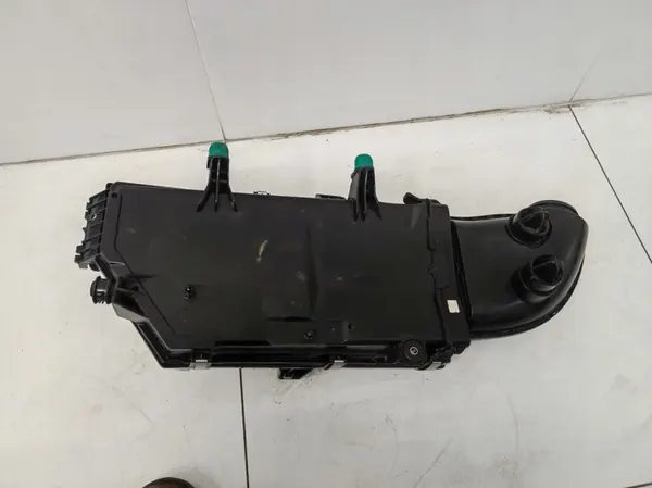 MERCEDES E-luokka Ilmansuodattimen kotelo OE image 10