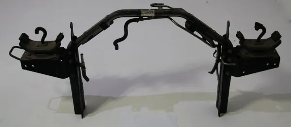 Barra montagem cabina Mitsubishi Canter Fuso OEM M25R32HG0101 image 2