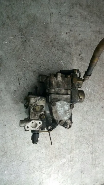 Distributeur/Pompe à Carburant OEM 111 Mitsubishi Carisma 1.8 GDI image 2