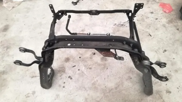Mercedes Antos cabine-ophanging achter OEM A9615019522 image 4