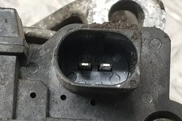 Alternador ROVER 45 SEDAN 2.0L diésel 2003 YLE102430 image 3