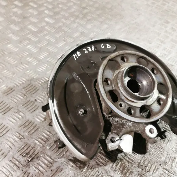 UTO33677 Moyeu de roue arrière Mercedes E W238 2018 image 6