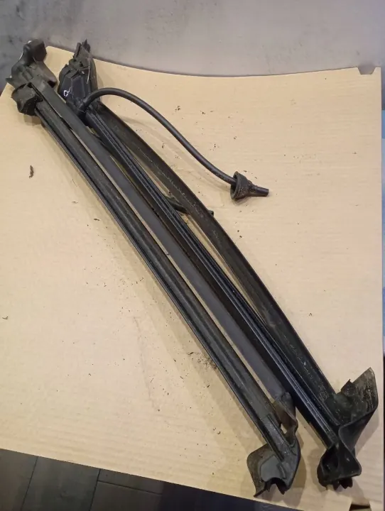 Junta de ventana trasera OEM YGM1672 para Peugeot 206 CC image 6