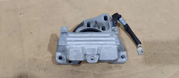 Engine Mount Mercedes CLA W118 W177 1.3 A2472403200 image 4