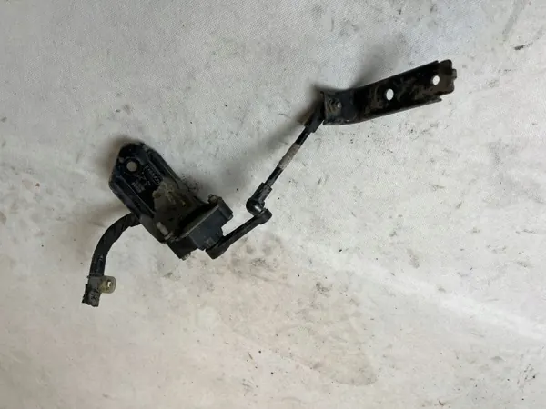 FORD MONDEO MK5 Etutasonanturi OEM image 4