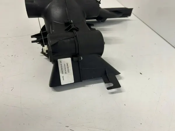 Microcar M8 Luftkanal OEM 34007937 - Begagnad image 6