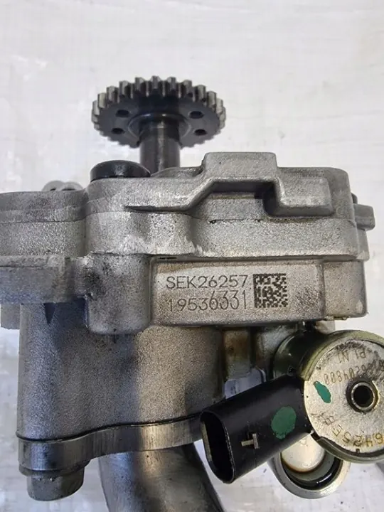 Bomba de aceite Opel OEM 19536331 para Astra K 1.4T image 5