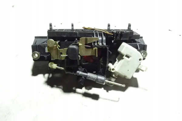 Kofferraumgriff AUDI A6 4B2 C5 4B0827565J image 2